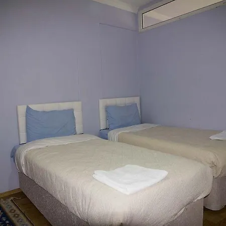Duran Apart Aparthotel 3*